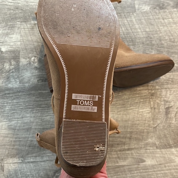 TOMS 7.5 booties - Picture 4 of 8